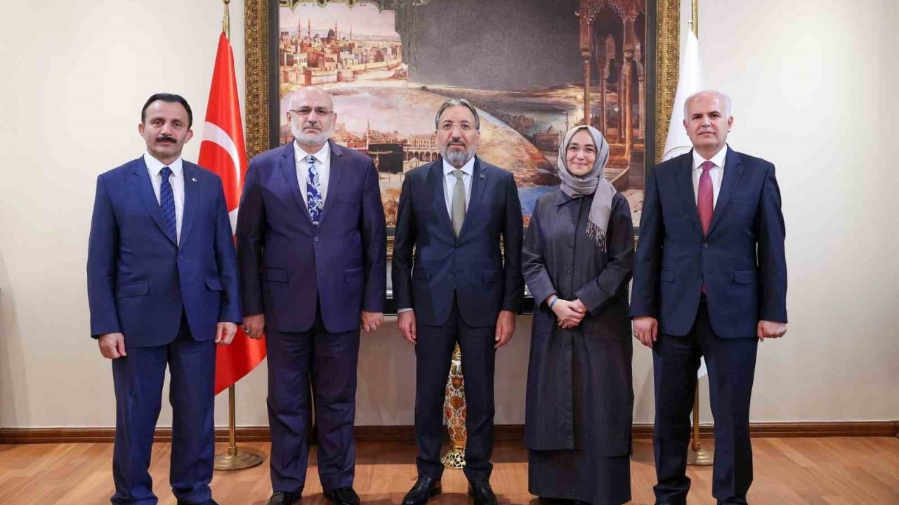 Diyanet İşleri Başkan Yardımcılığına atanan yeni isimler göreve başladı