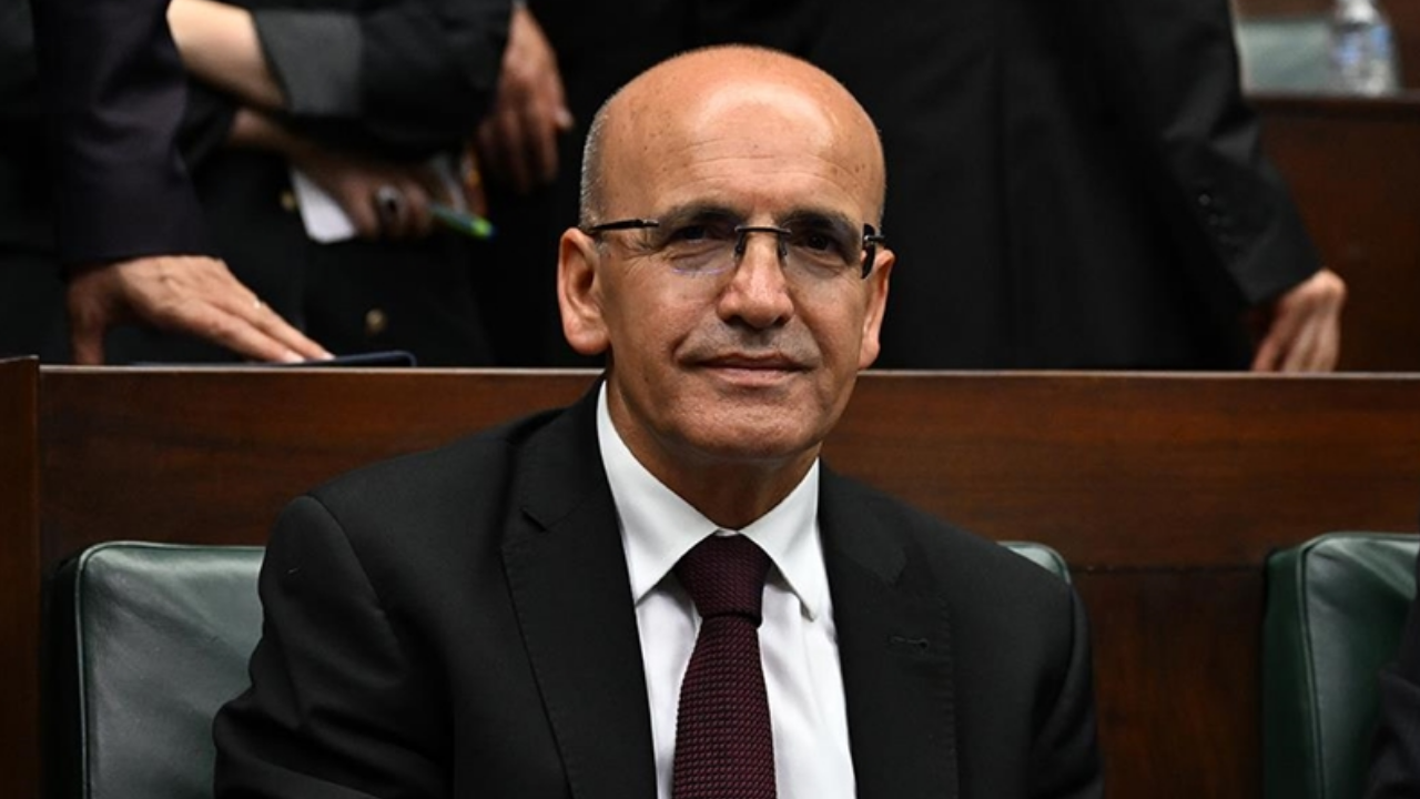 Sanayi üretimi artıyor: Şimşek’ten emek yoğun sektörlere yeni adım