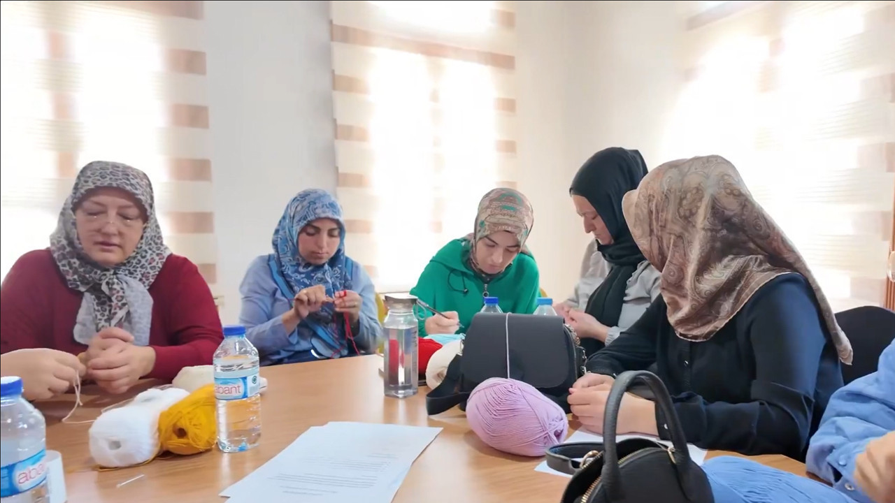 Çubuk'ta kadınların güçlü hikayesi: El işleri atölyesi