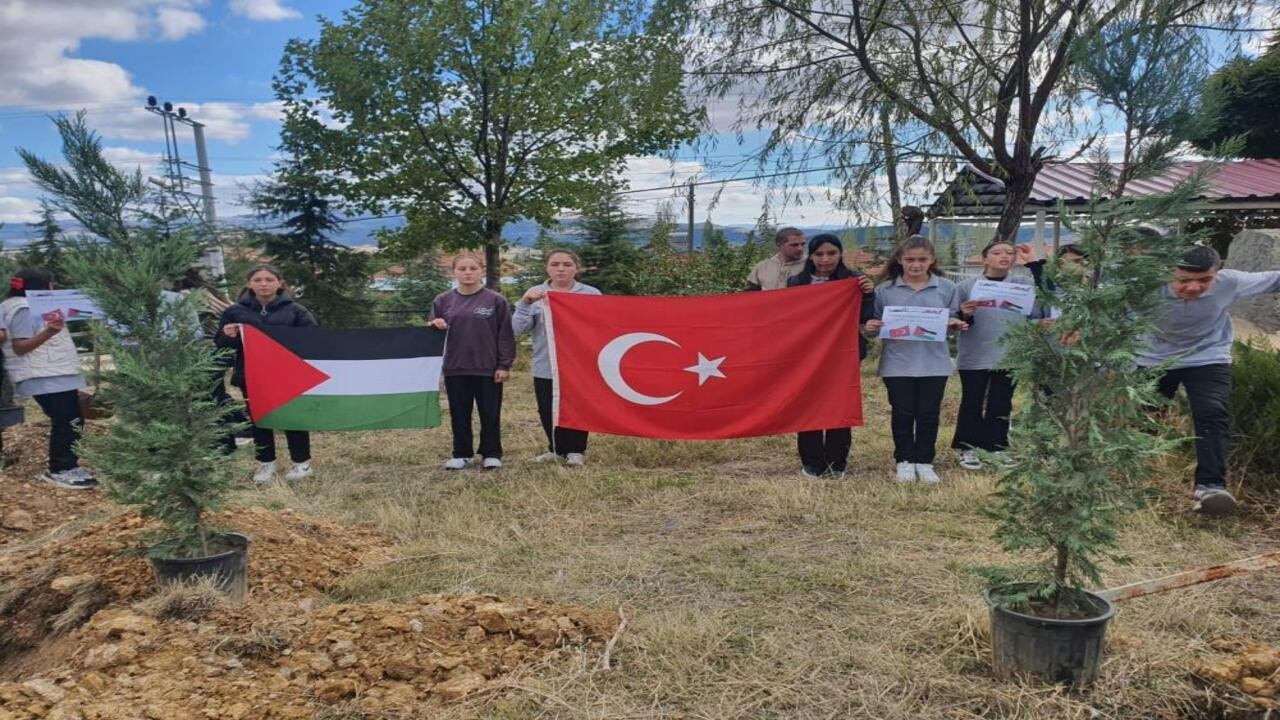 Afyonkarahisar’da Gazze için barış bahçesi yapıldı
