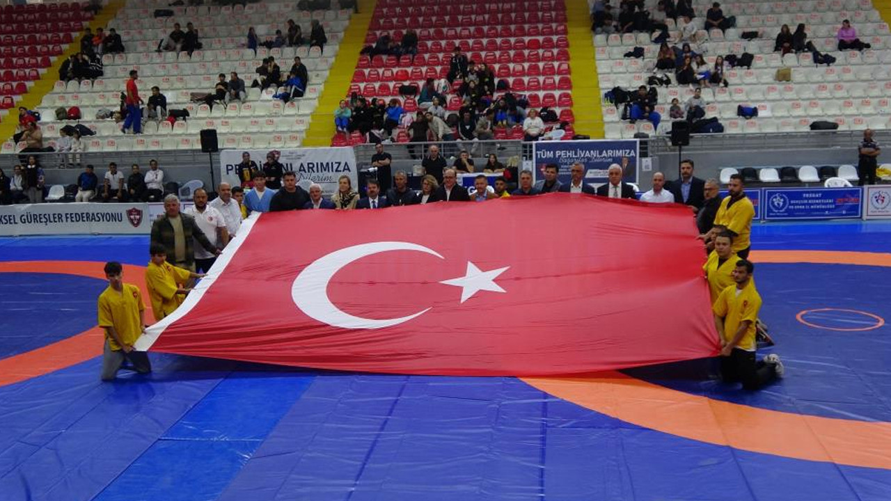 Yozgat’ta spor rüzgarı! 27 ilden 580 sporcu şampiyonada buluştu