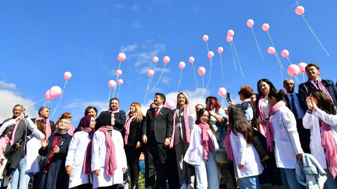 “Pembe Festival” Kırşehir’i sardı: Vali Demiryürek’ten anlamlı çağrı