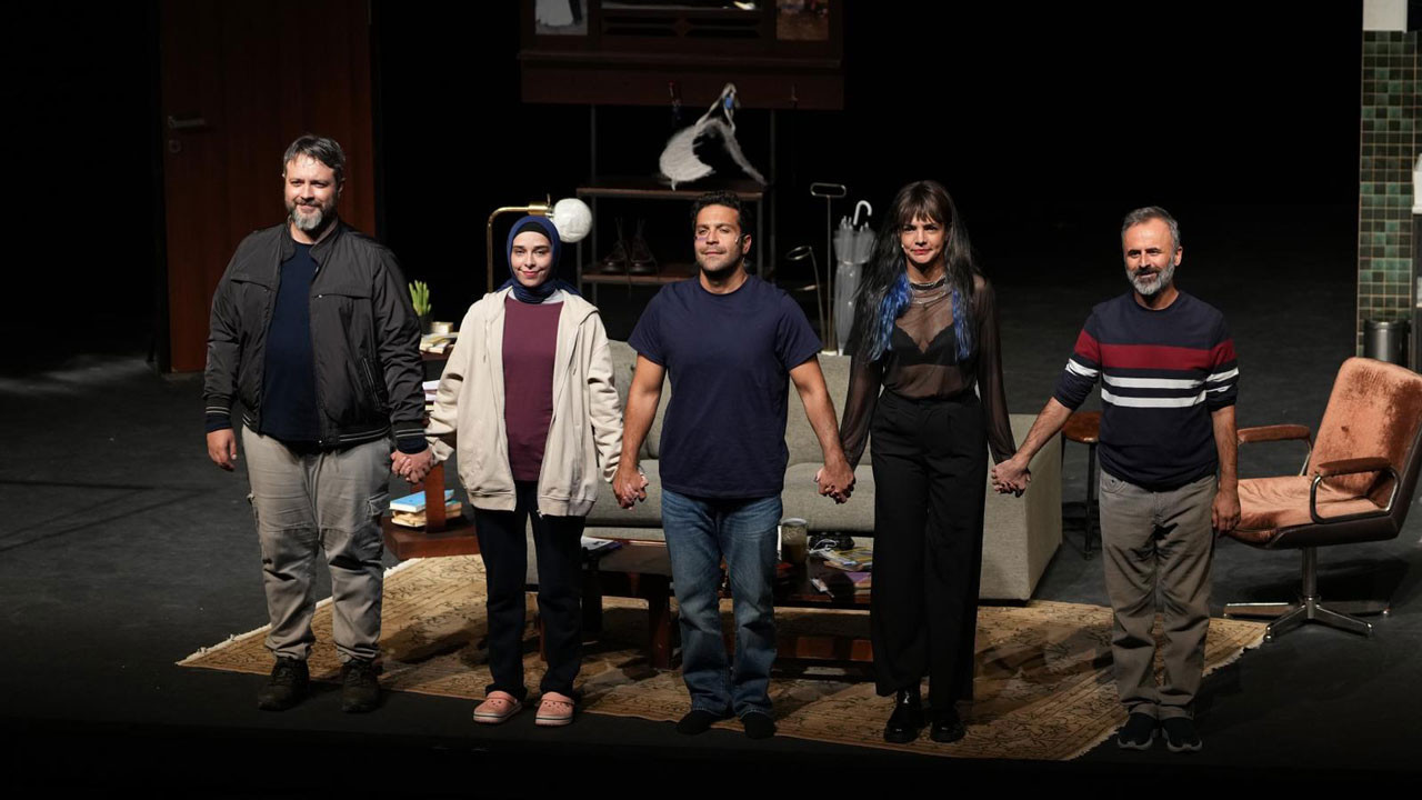 Etimesgut’ta tiyatro rüzgârı: “Linçler ve Dudaklar” ile “Salim” seyirciyle buluştu