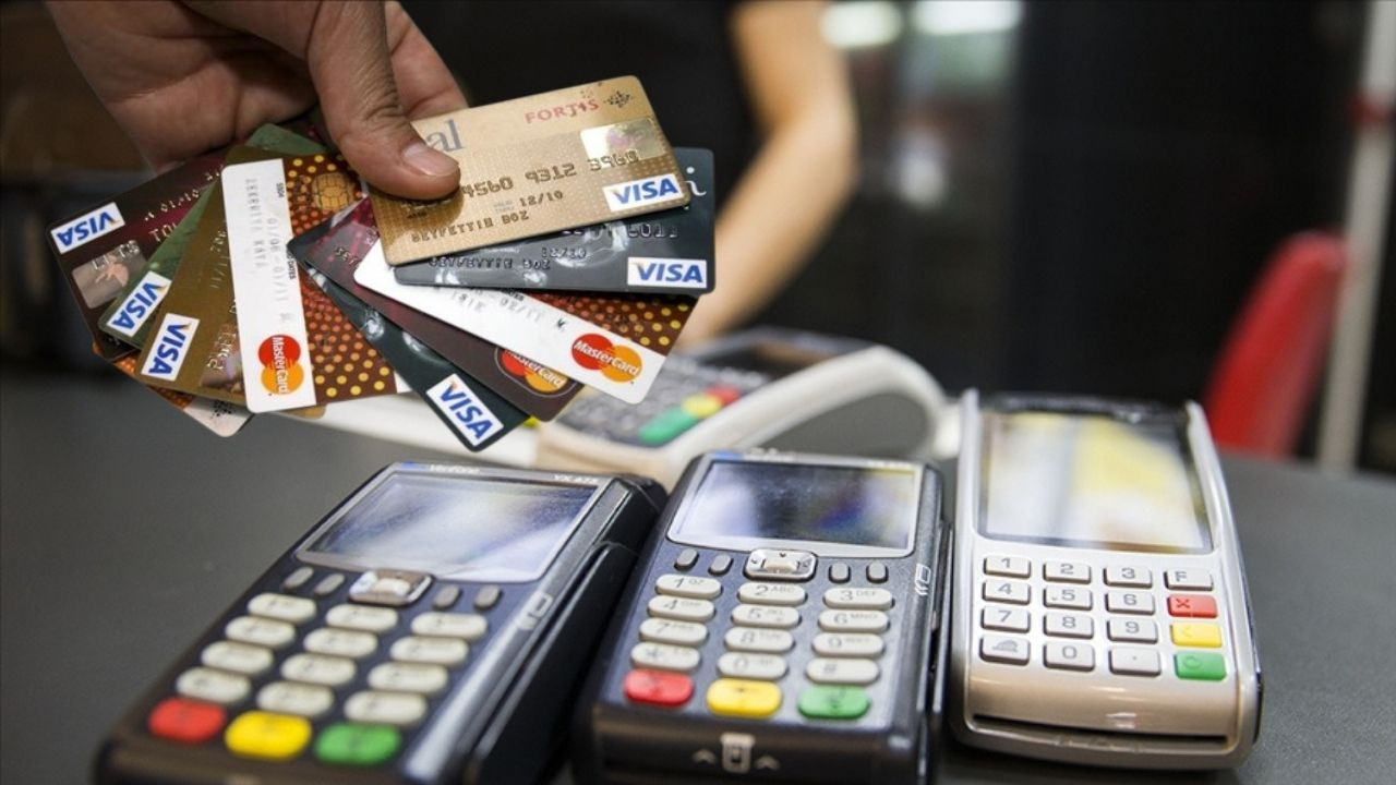 Maaşlardan daha fazla kesinti dönemi başlıyor: Yeni icra yasası borçluları yakından etkileyecek!