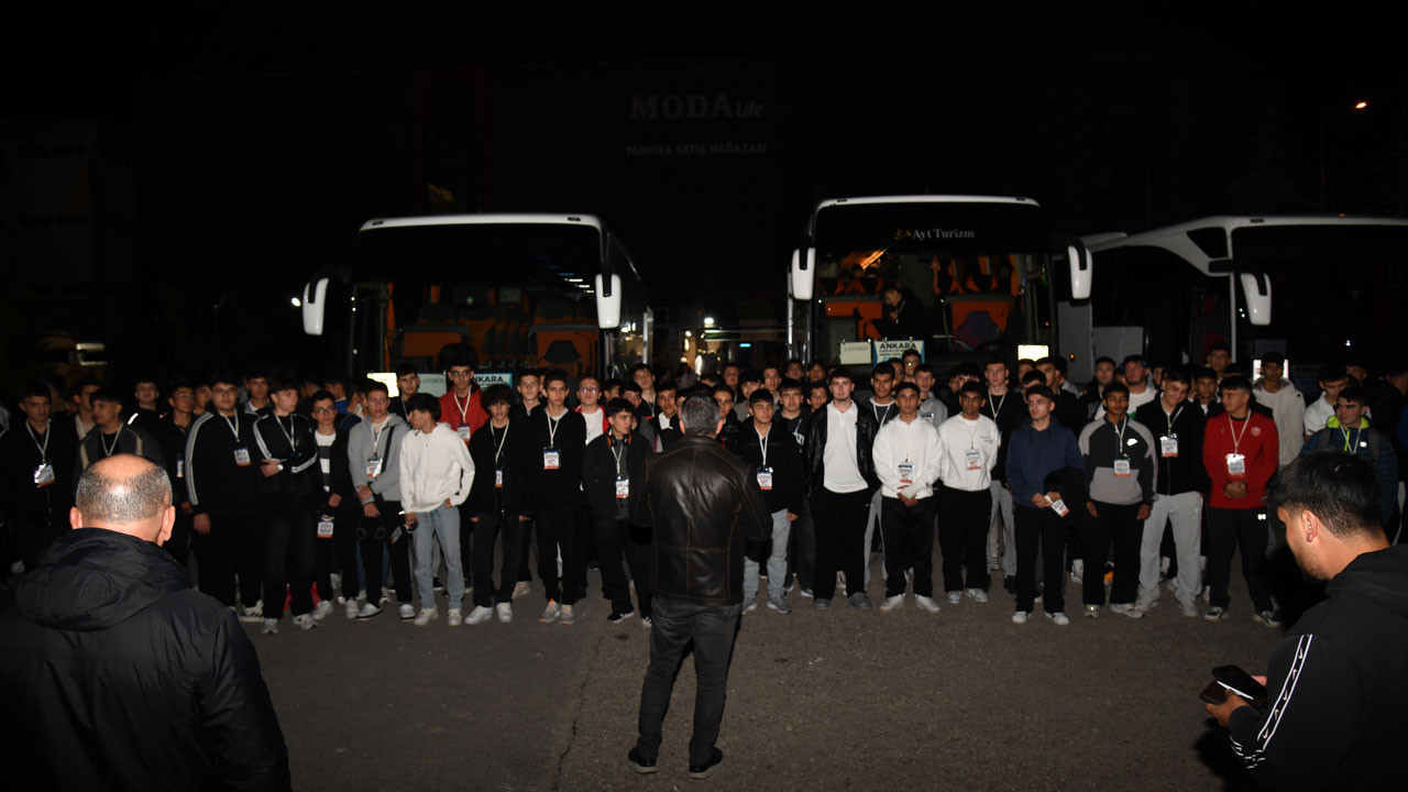 Pursaklar Belediyesinden gençlere unutulmaz kamp deneyimi