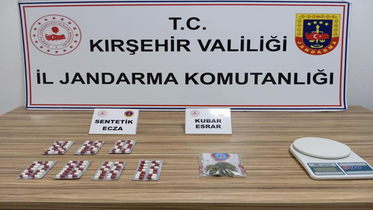Kırşehir’de 4 zehir taciri tutuklandı