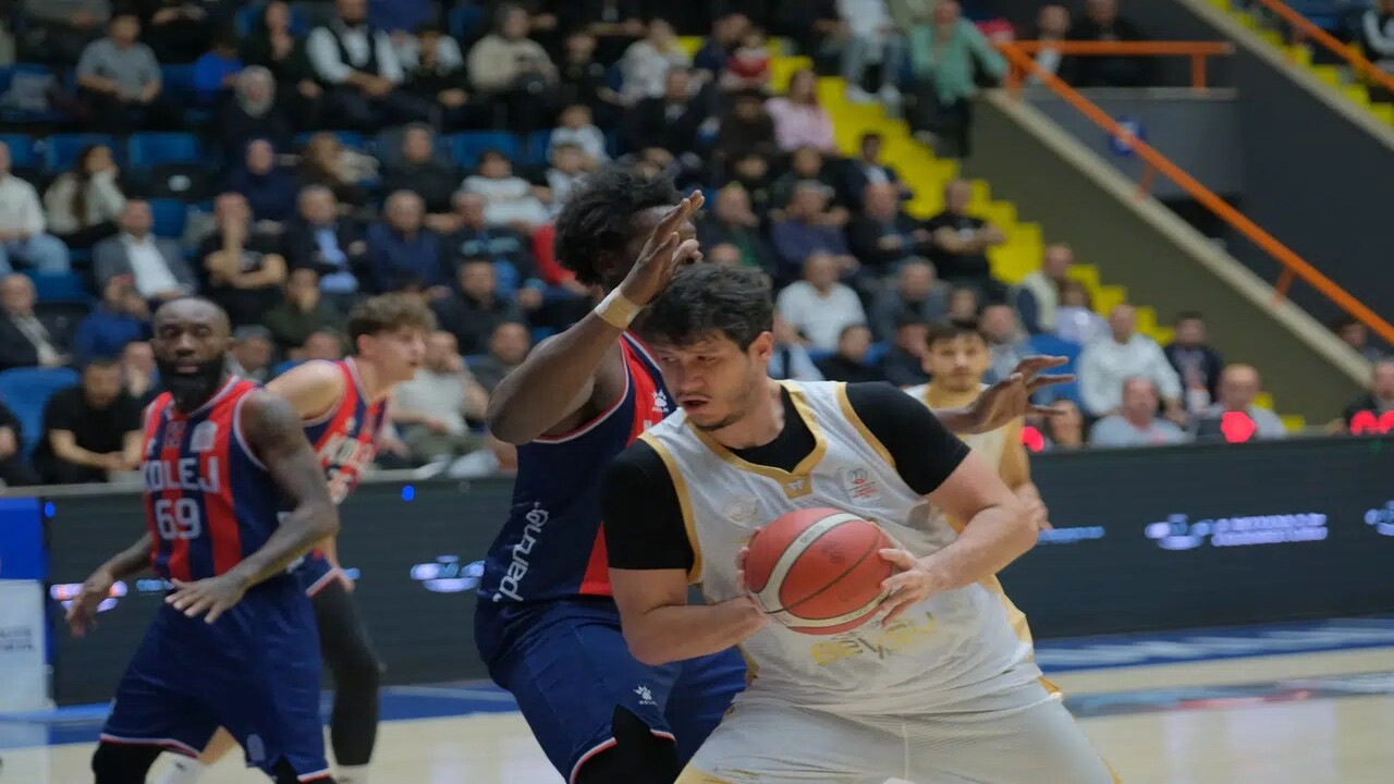 TED Ankara Kolejliler, Konya’yı zorladı ama deviremedi