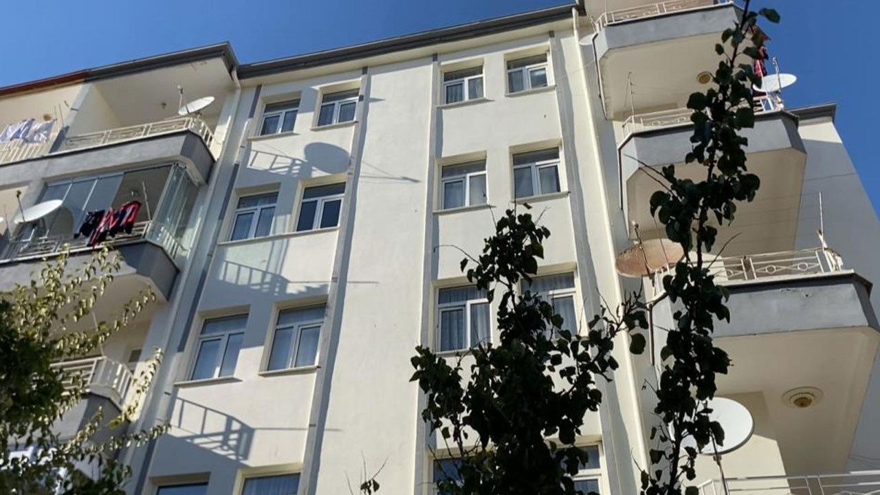 Aksaray'da feci olay: 18 yaşındaki genç 5'inci kattan düştü!