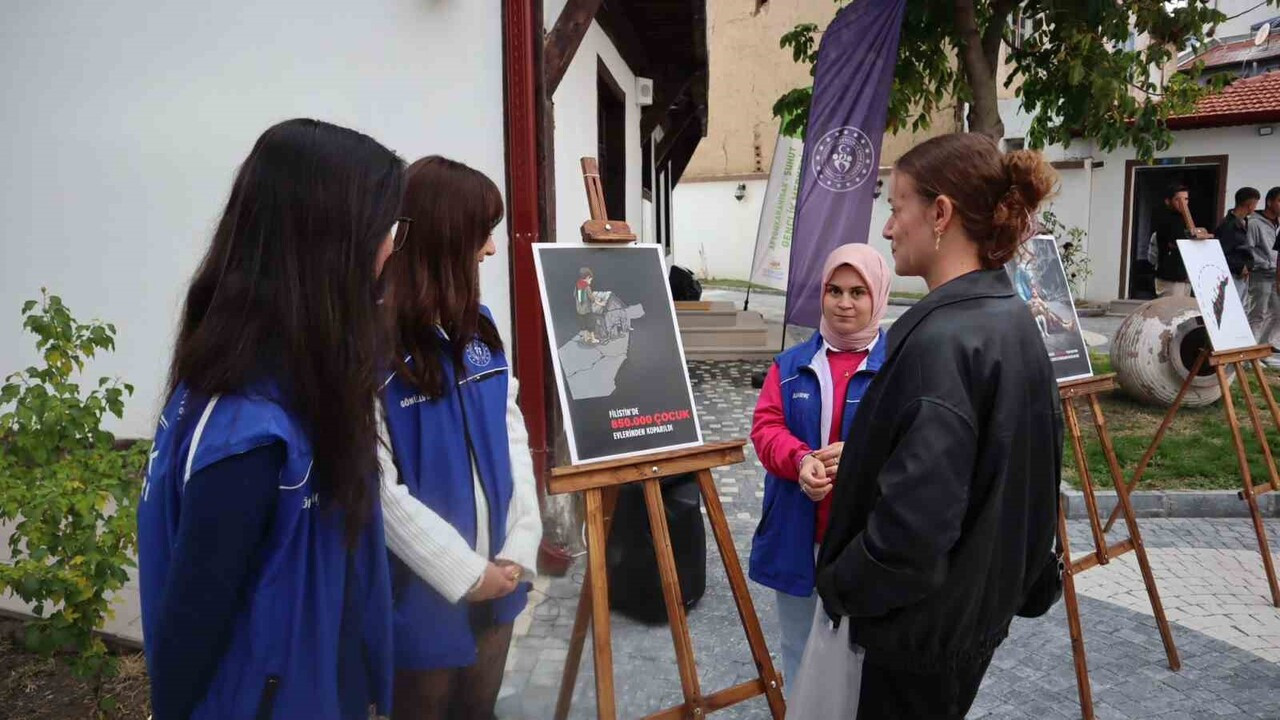 Afyonkarahisar’da Gazze’nin “dilsiz acıları” gözler önüne serildi
