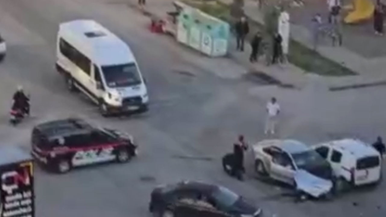 Sincan’da polisten kaçan ehliyetsiz sürücü kaza yaptı