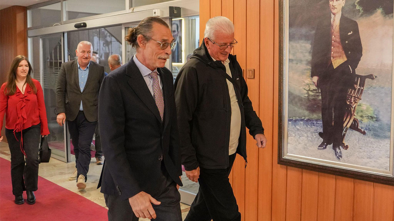 Etimesgut’ta dikkat çeken görüşme: Başkan Beşikcioğlu, Orta Bosna Kantonu heyetini ağırladı