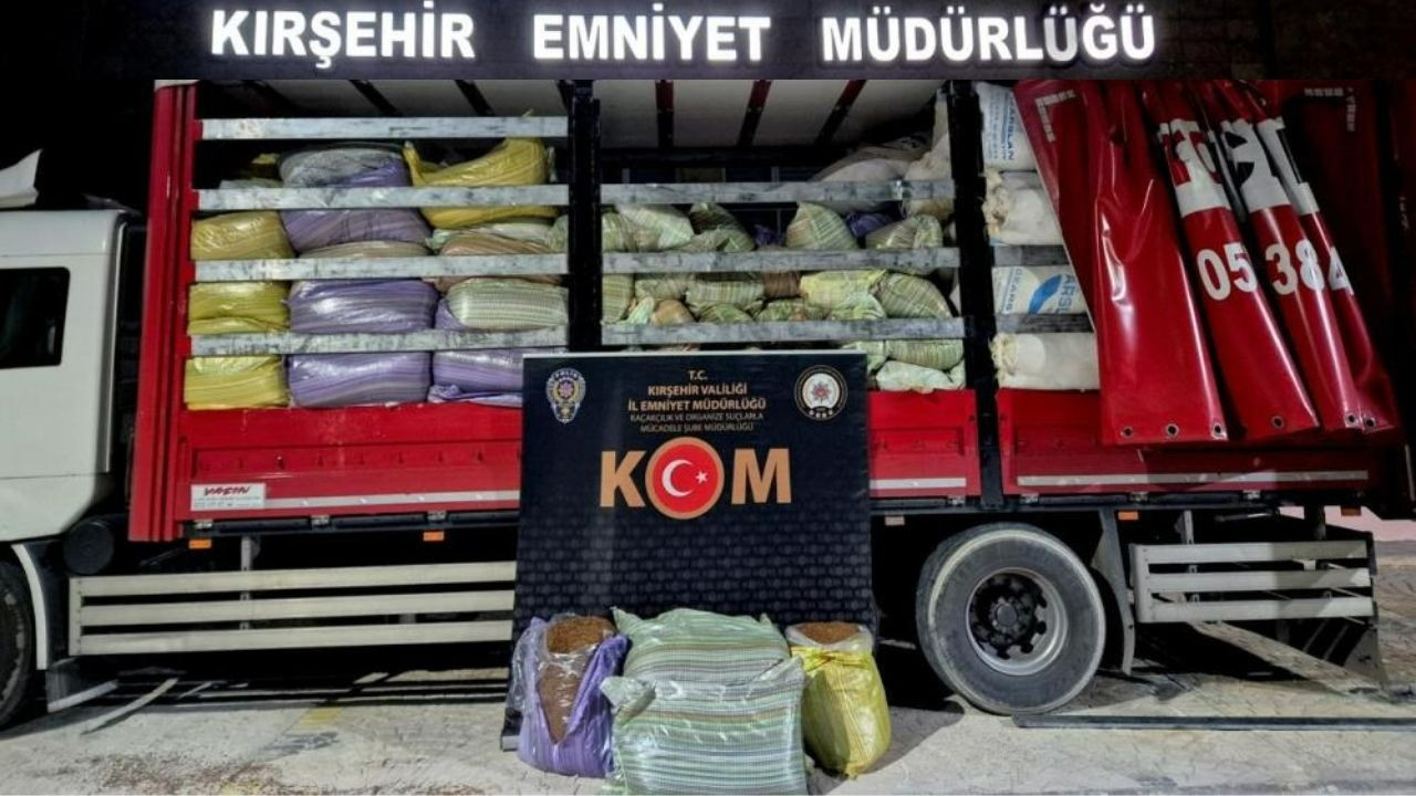 Kırşehir'de kaçakçılara ağır darbe: 5 ton tütün ele geçirildi