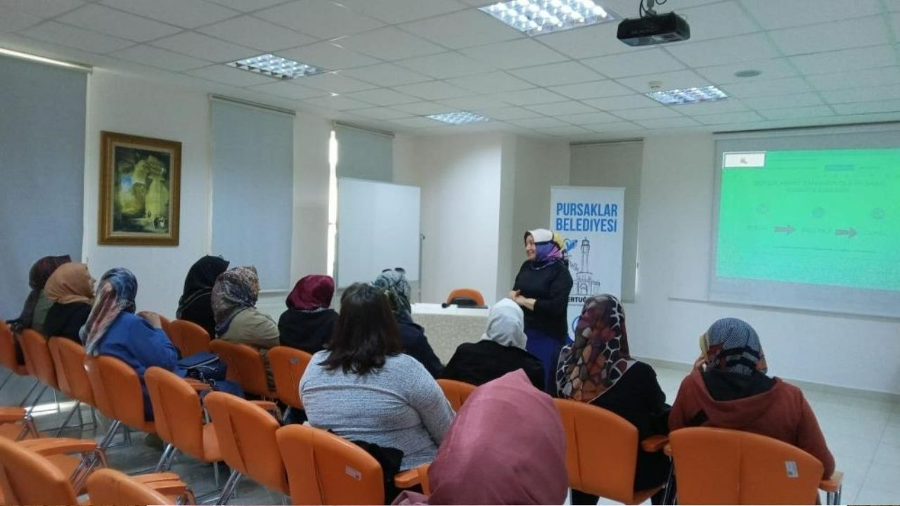 Pursaklar’da aile içi iletişim ve motivasyon eğitimleri başladı