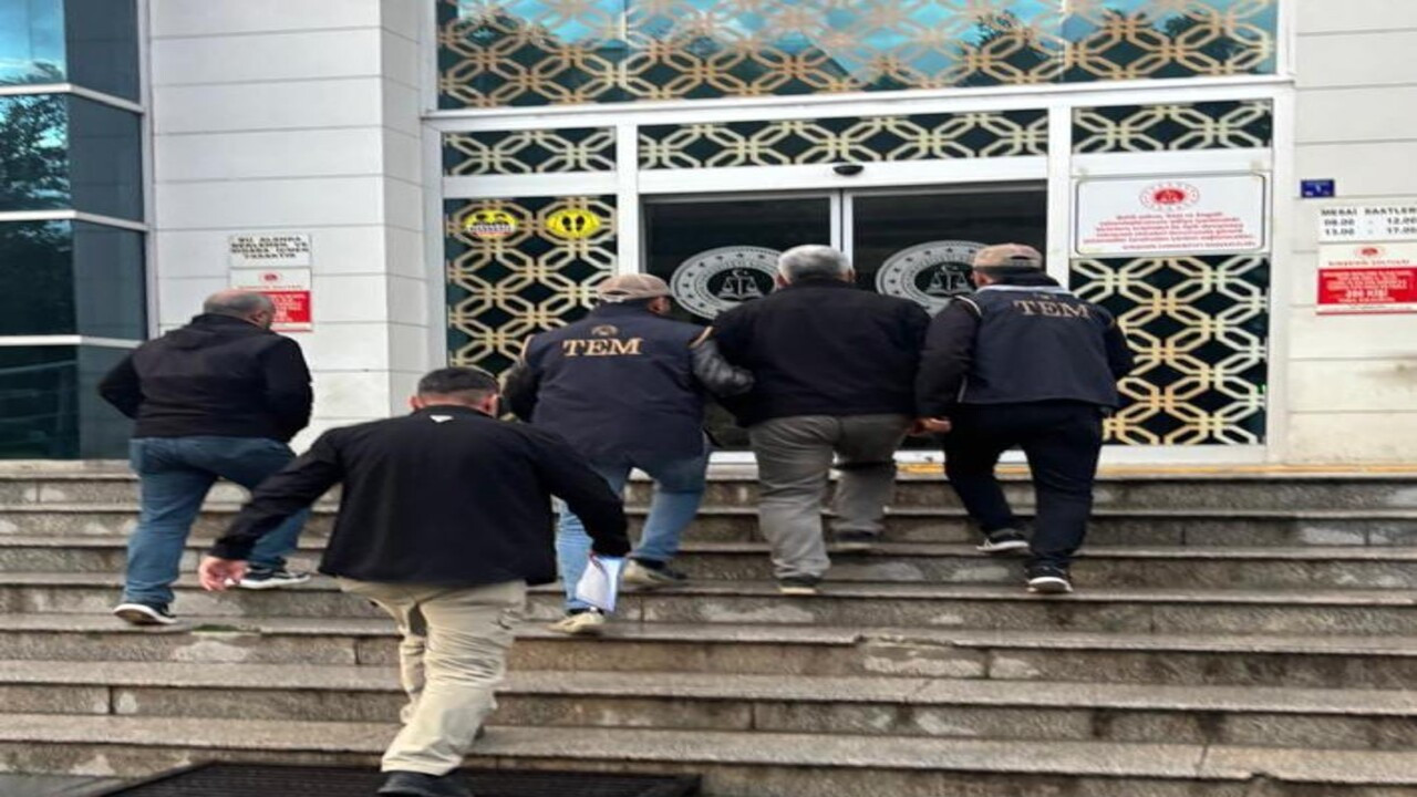 Kırşehir’de FETÖ firarisi, bodrum katında kıskıvrak enselendi