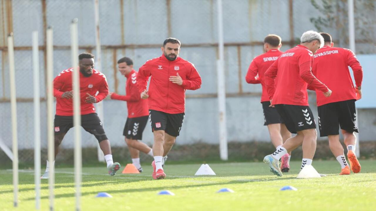 Özbelsan Sivasspor’da gözler, Atakaş Hatayspor maçına çevrildi