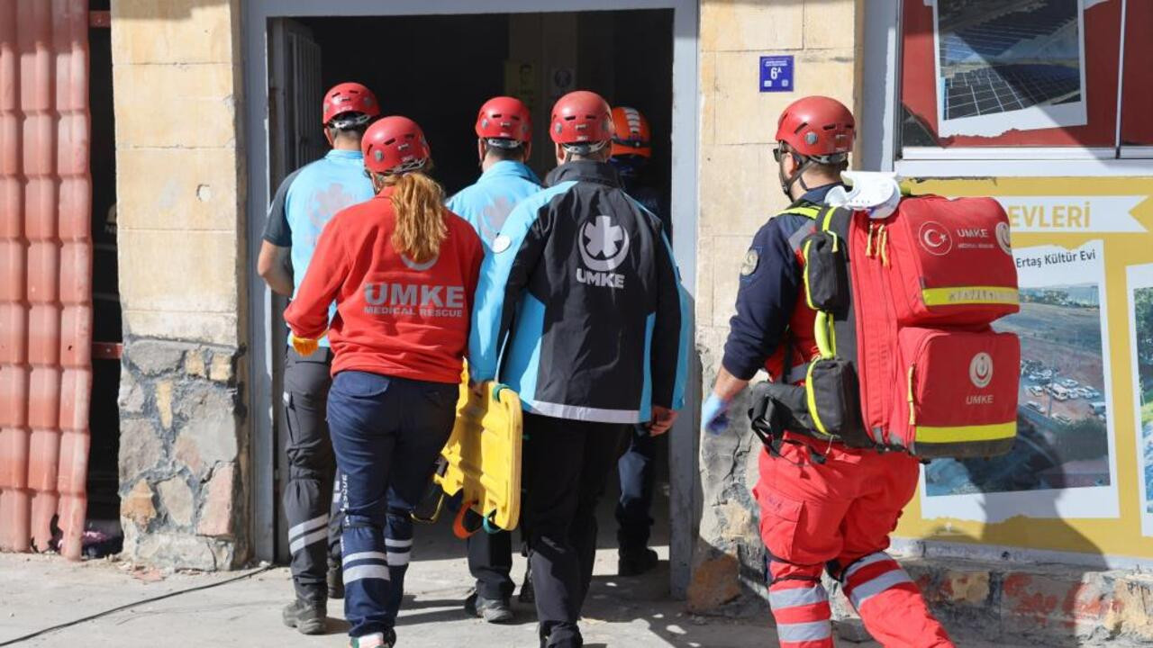 Kırşehir’de gerçeğine taş çıkaran deprem tatbikatı