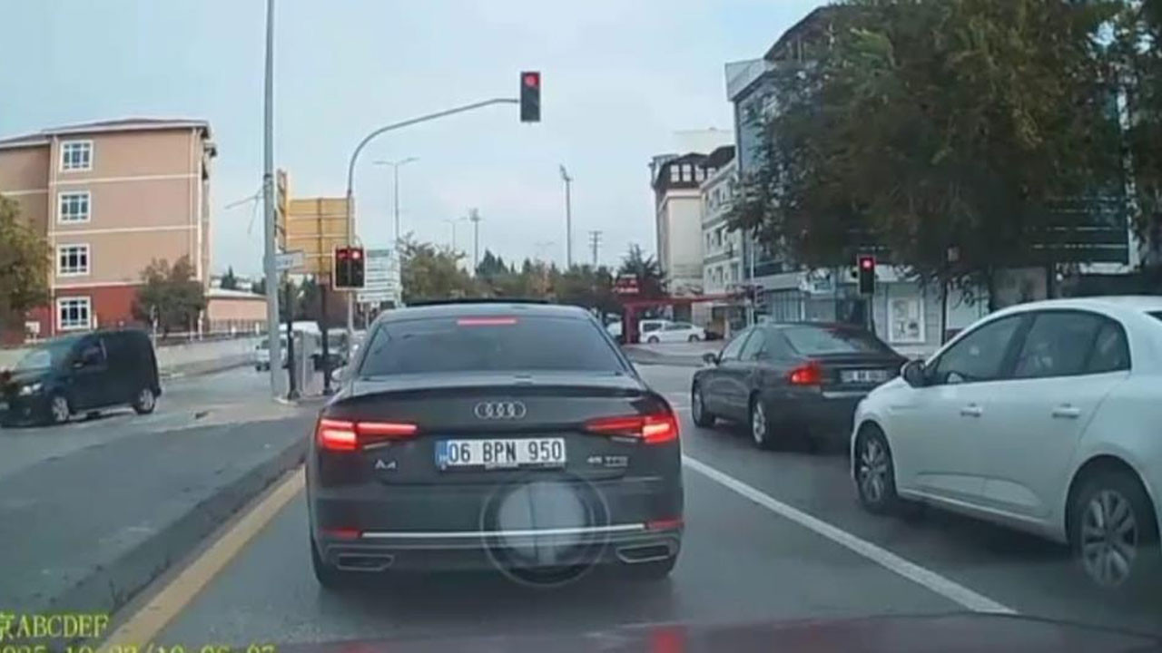 Bir anlık dalgınlık Ankara’da kazaya neden oldu! Kavşakta can pazarı!