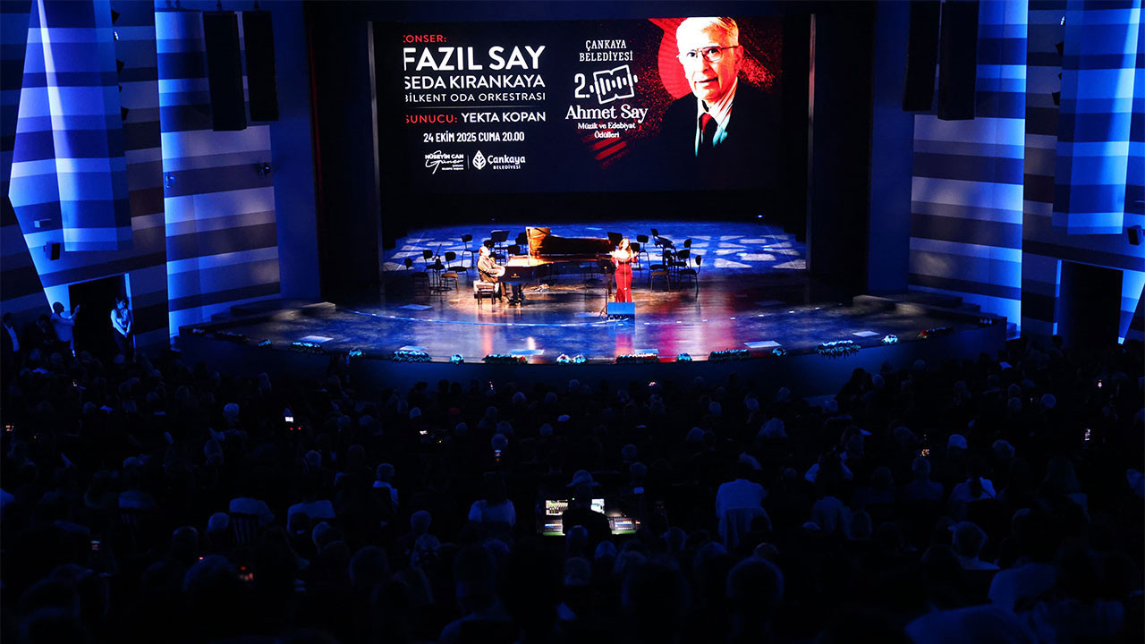 Ahmet Say Ödülleri Çankaya’da sahiplerini buldu: Murathan Mungan ve Nil Venditti’ye büyük onur