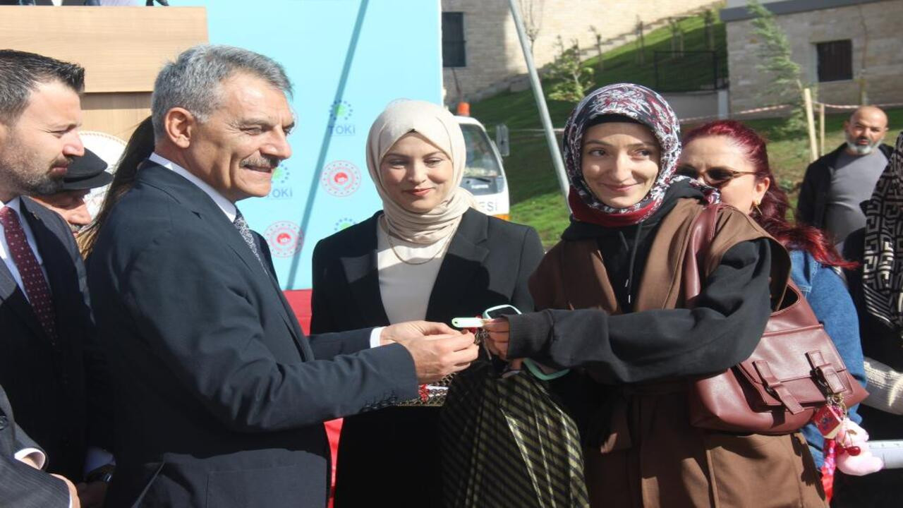 Yozgat’ta hak sahipleri, TOKİ konutlarına kavuştu