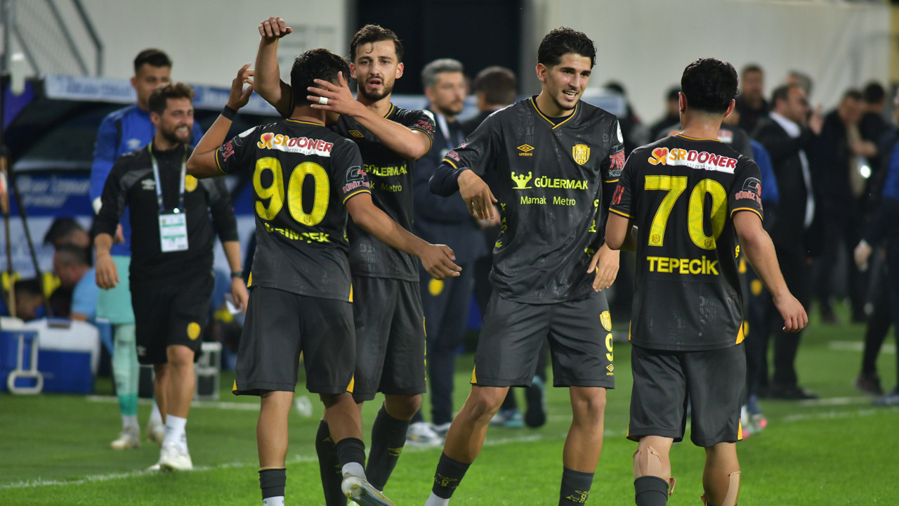 Yeni yönetimle ilk galibiyet: Ankaragücü gol oldu yağdı!