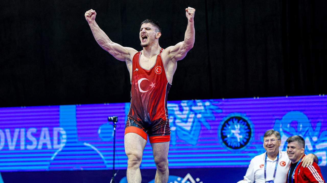 ABB sporcularından dünya arenasında tarihi başarı!