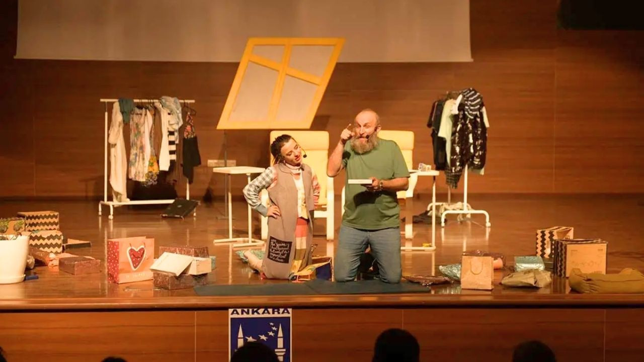 Ankara Kahramankazan’da “Parça Tesirli Pazarlar” tiyatro oyunu ilgi gördü