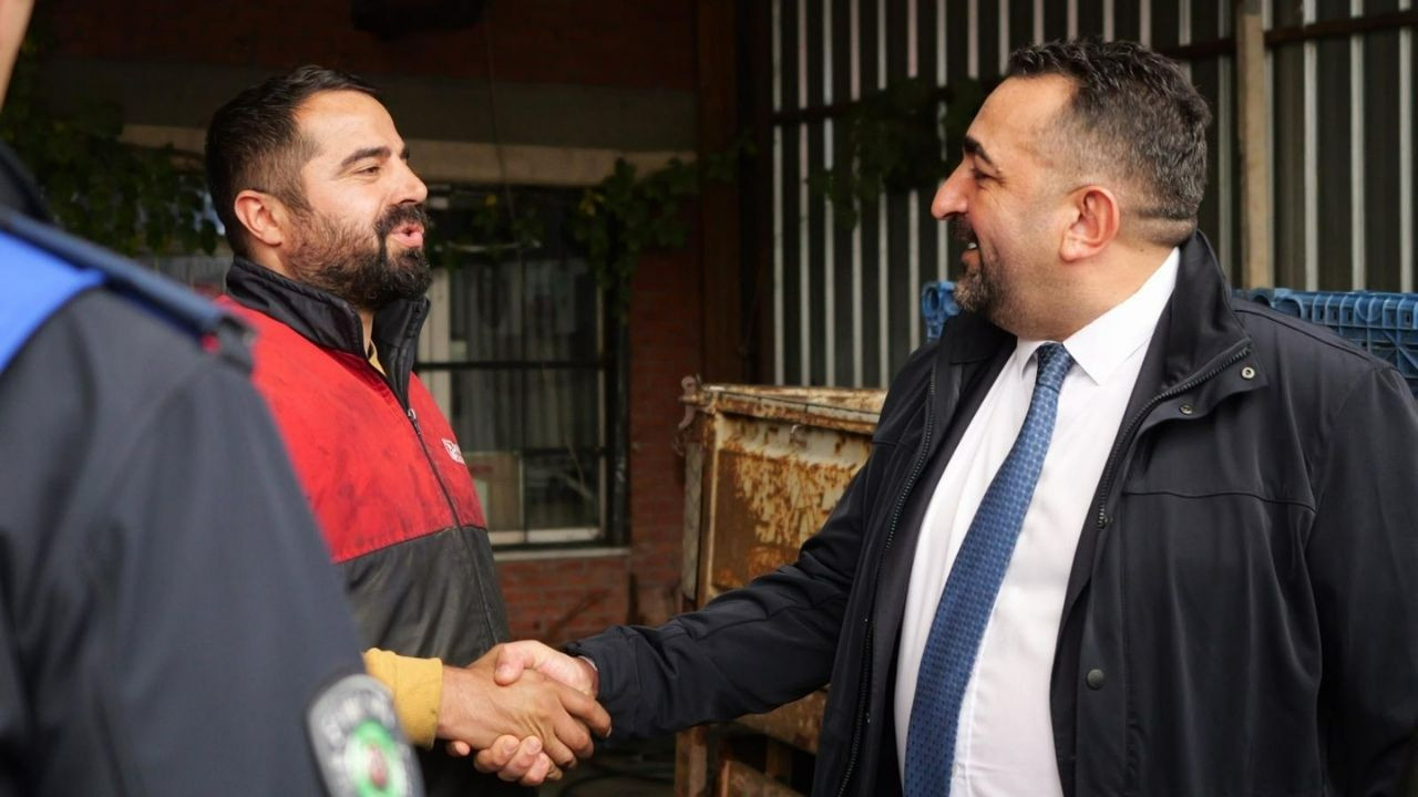 Etimesgut Belediye Başkan Yardımcısı Taylan Özgüven, Şaşmaz’da esnaf ziyaretinde bulundu