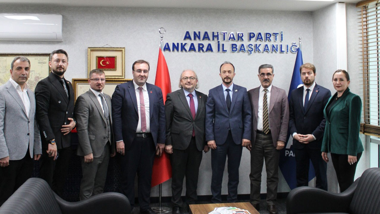 Saadet Partisi’nden Anahtar Parti’ye hayırlı olsun ziyareti