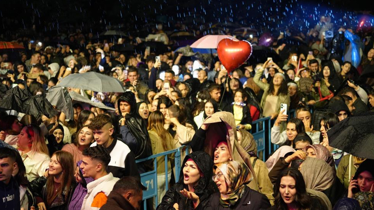 Kırıkkale’de yağmur altında Cumhuriyet coşkusu! Unutulmaz anlar