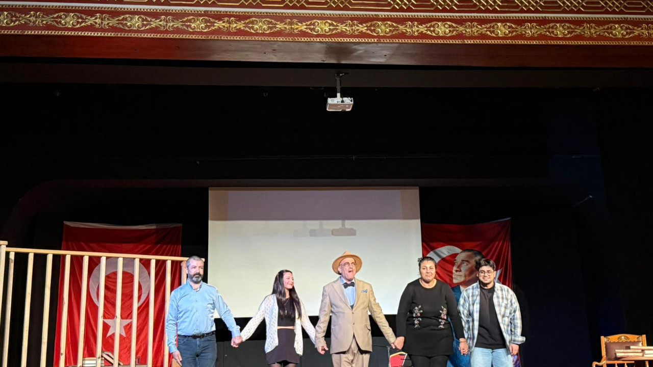 "Filiz Hiç Üzülmesin" adlı tiyatro oyunu Musiki Muallim Mektebi’nde sahnelendi