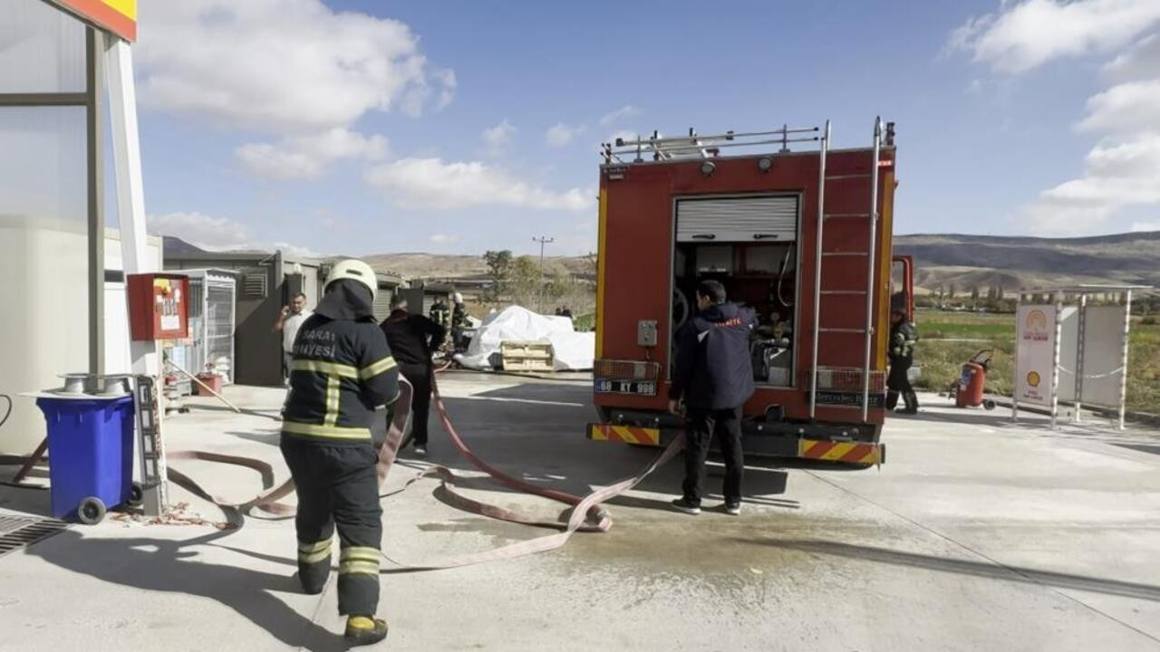 Aksaray’da akaryakıt istasyonunda, yürekler ağza geldi!