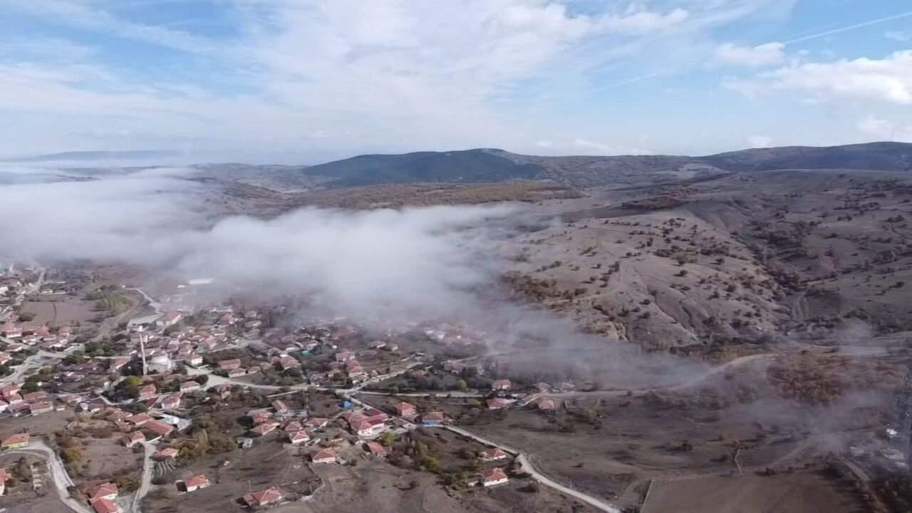 Bozkır’da “gri örtü”, gökyüzünü tül perde gibi kapladı!