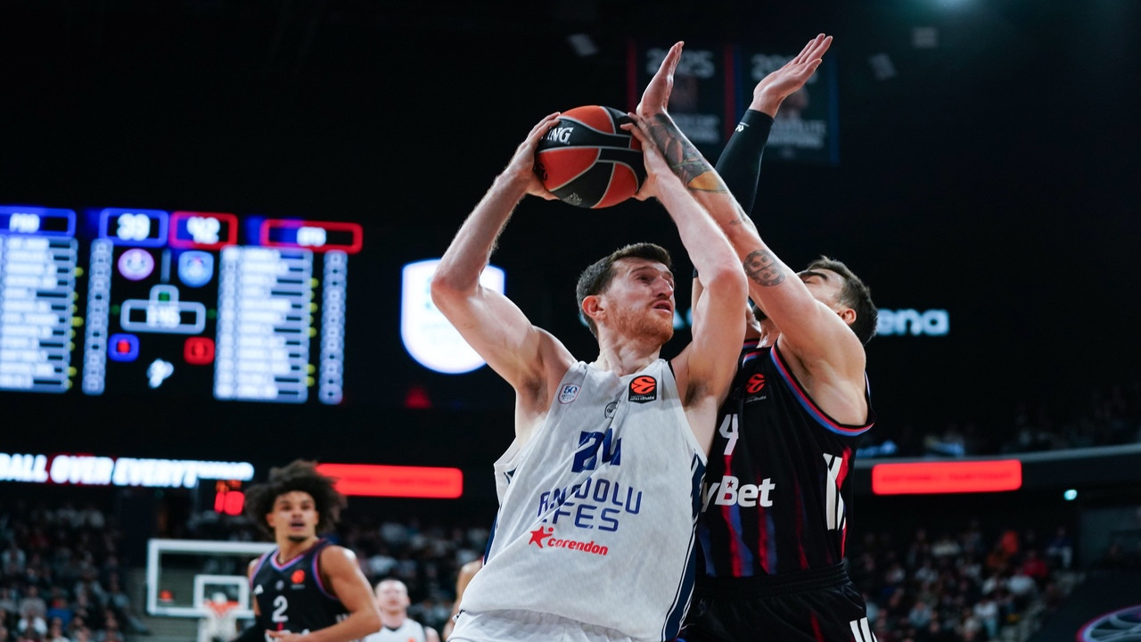 Anadolu Efes, Baskonia deplasmanında mağlup