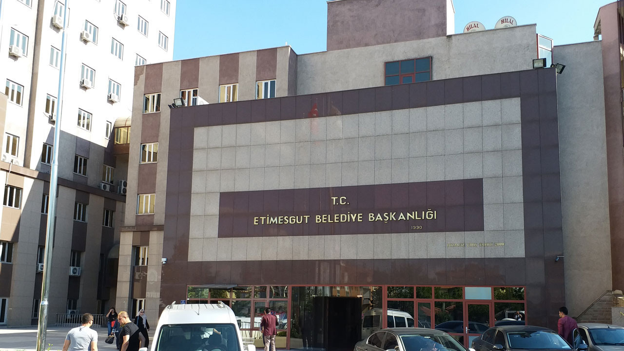 Etimesgut’ta halk oyunları ekibine katılma fırsatı: Ücretsiz eğitim ve kültürel etkinlikler!