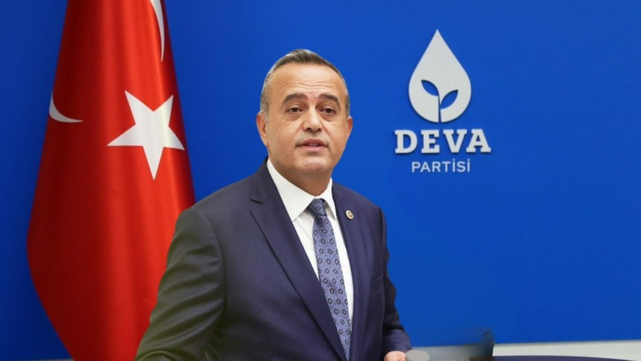 DEVA Partili vekilin Ankara'da çukur çilesi: "Değişmesi gereken amortisör değil!"