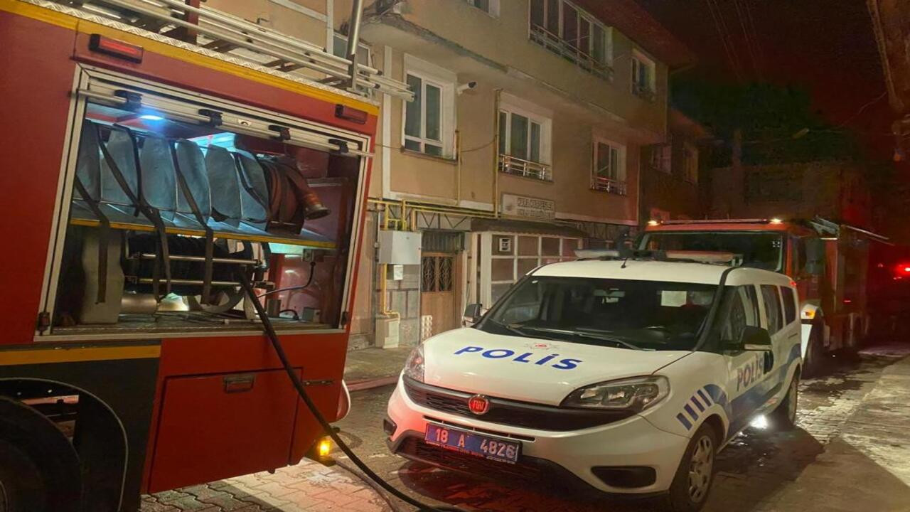 Çankırı’da alevlere teslim olan ev, küle döndü!