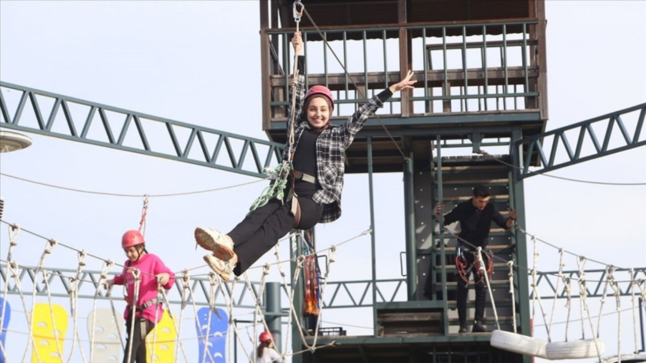 Pursaklar Belediyesinden genç kızlara eğitim ve kamp fırsatı!