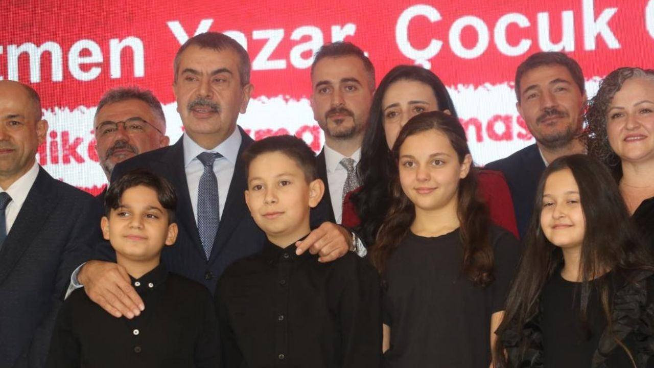 ‘Öğretmen Yazar, Çocuk Çiçek Açar’ yarışmasının ödülleri Ankara’da sahiplerini buldu