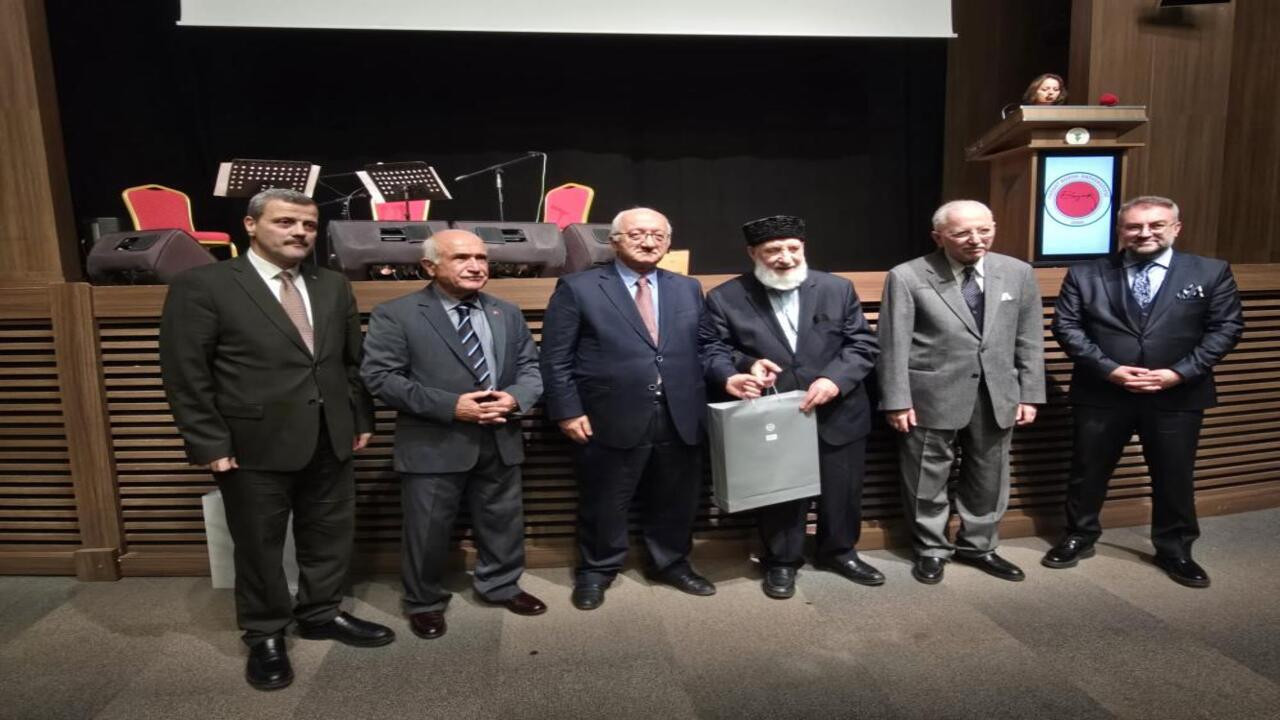 Yozgat’ta o yazar için düzenlenen vefa programı, siyaset ve akademi camiasından birçok ismi bir araya getirdi