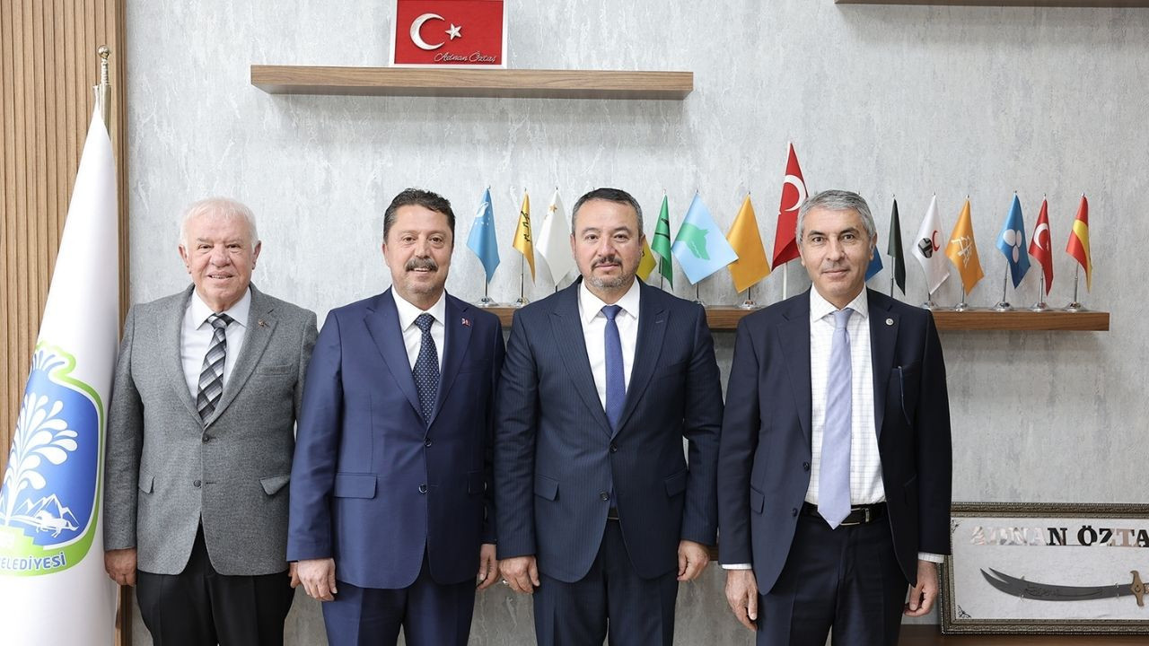 Beypazarı'ndan geleceğin tarımına yatırım! Kaymakam ve Başkan Afyon'da jeotermal seraları inceledi