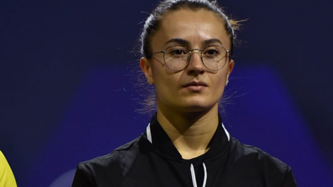 10 Kasım'da Riyad'da 3 kez İstiklal Marşı okuttu! Aysel Özkan kimdir, nereli, kaç yaşında?