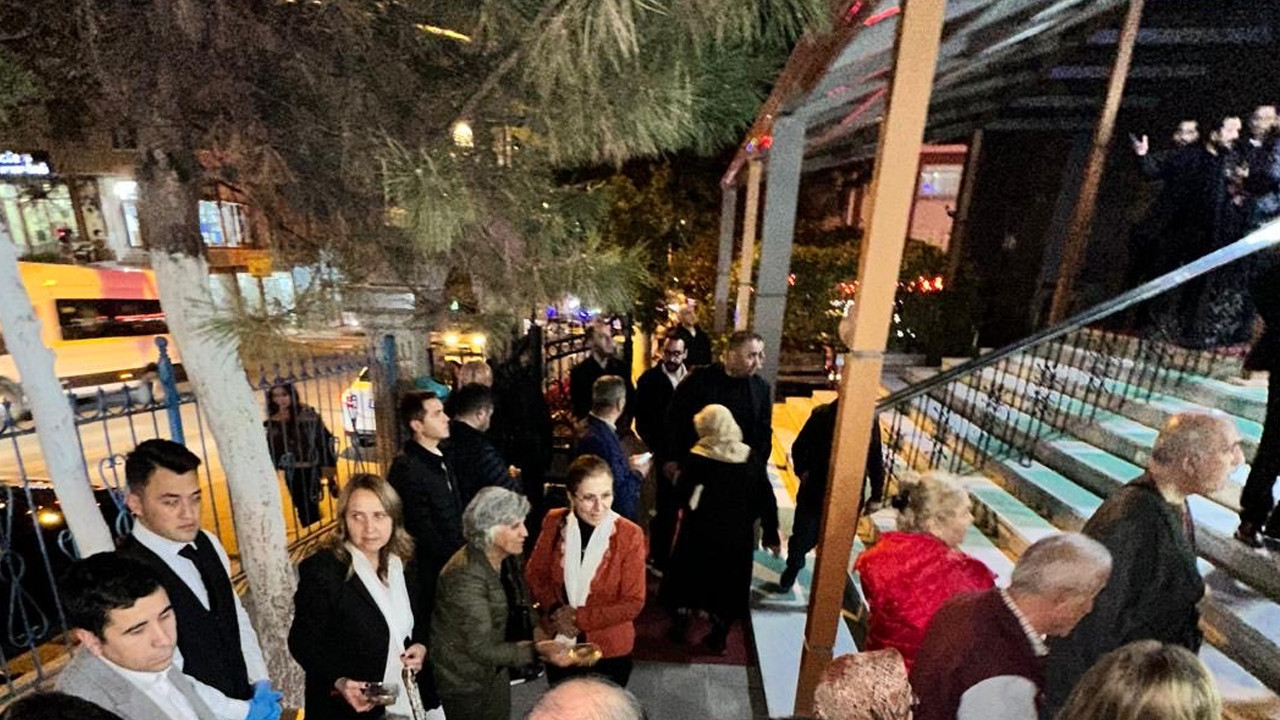 Mesut Özarslan 10 Kasım'da Atatürk için Mevlid-i Şerif okuttu