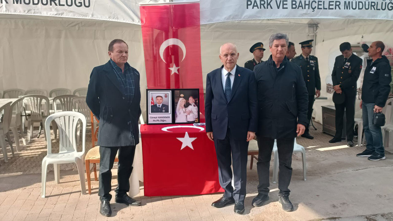 Başkan Fethi Yaşar'dan Şehit Cüneyt Kandemir’in ailesine taziye ziyareti