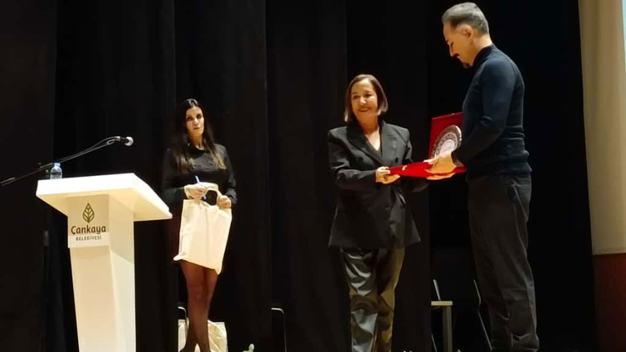 Ünlü sunucu ve yazar Metin Uca, Çankaya'da anıldı