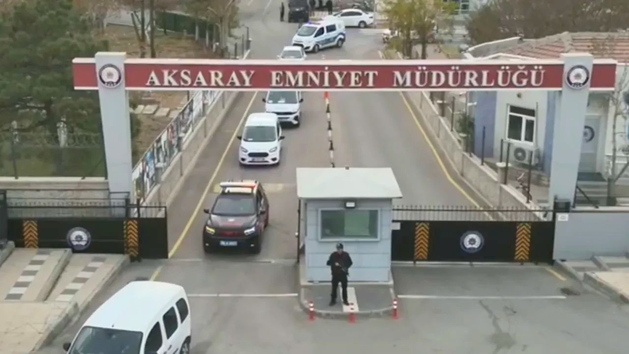 Aksaray’da fuhuş operasyonu: 3 tutuklama, binlerce lira ele geçirildi