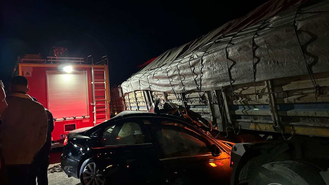 Afyonkarahisar’da TIR dehşeti! Ölü ve yaralılar var