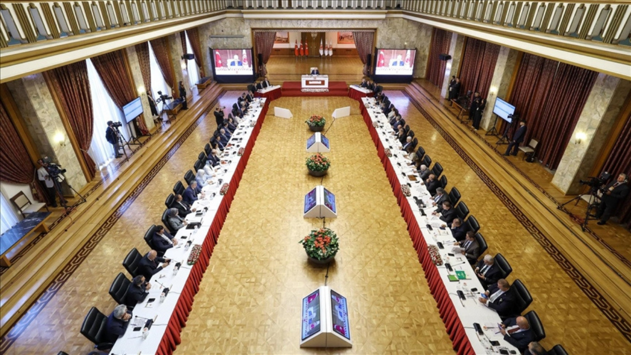 Yerlikaya, Güler ve Kalın Meclis'te! Kurtulmuş'un 'pazarlık yok' dediği Komisyon toplanıyor