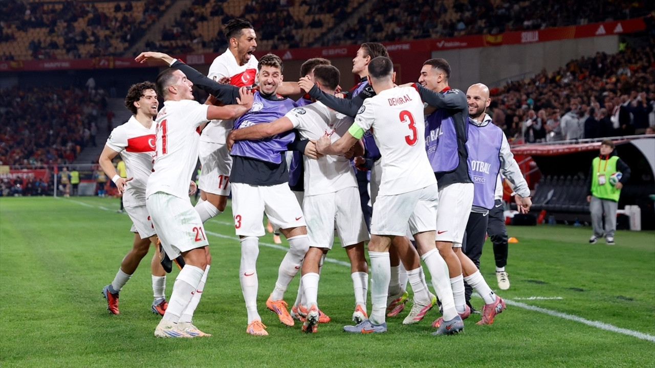 Türkiye deplasmanda İspanya'yı elinden kaçırdı