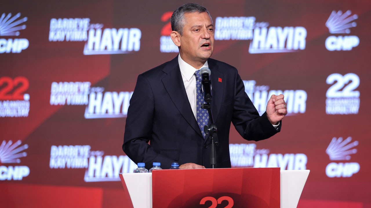 CHP Lideri Özgür Özel’den Bahçeli’ye sert tepki: "Erdoğan MHP’ye test yaptırıyor"
