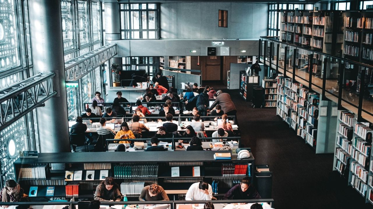 Öğrencilerin talebi karşılık buldu: Çankaya'da kütüphanelerin çalışma saatleri uzatıldı!